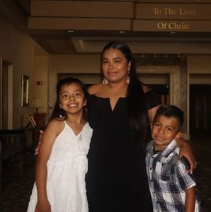 Meet your Posher, Claudia